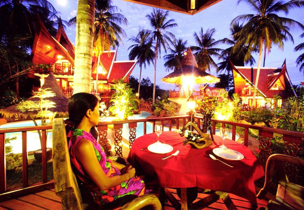 Coco Palace Resort Nai Harn Quarto foto