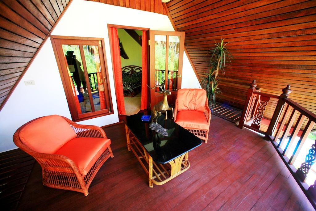 Coco Palace Resort Nai Harn Quarto foto